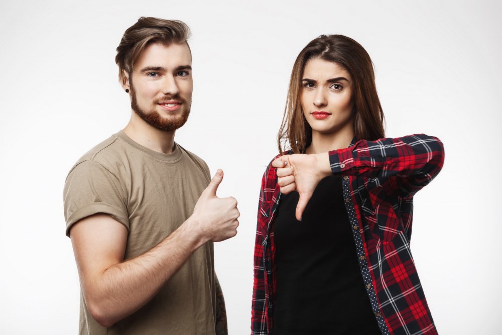 Creating a Standout Profile: Tips to Attract the Right Matches on Sneaky Dating